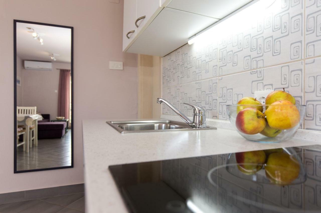 Apartments Marta クルク エクステリア 写真